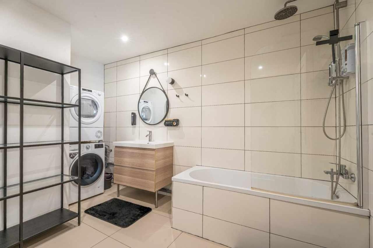 Privee 14m - Wifi - Appart' 120m Homestay